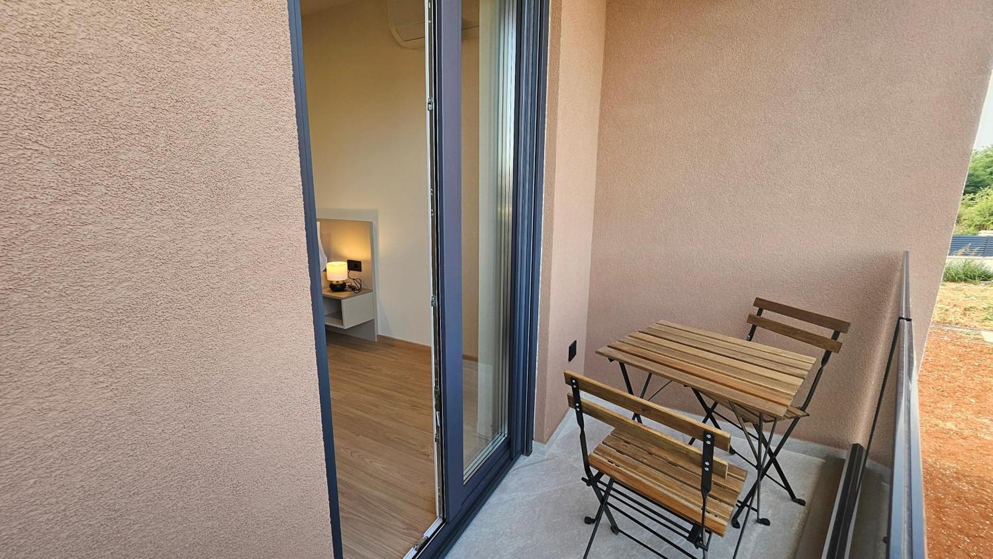 Richi Rooms & App Funtana Exterior foto